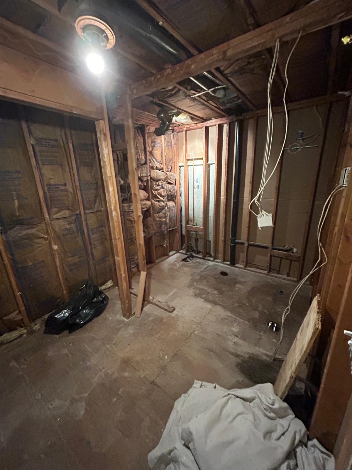 Long Valley — Master Bathroom Classic